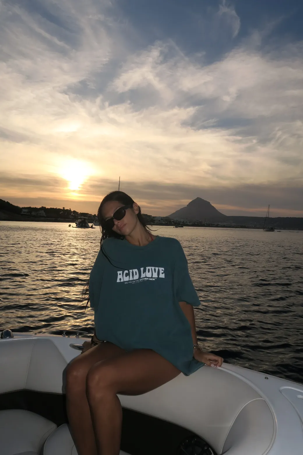 ACID LOVE 0.06 'Other Side' Tee - Vintage Washed Teal