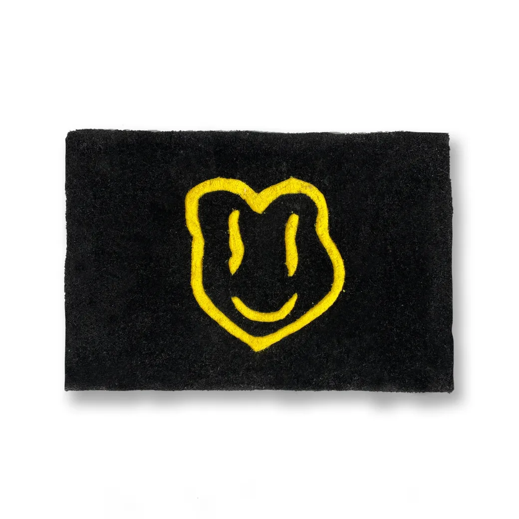 Acid Love 'Smiley' Hand Tufted Rug
