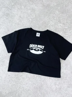 DISCO ONLY WMNS 'Mr Phomer' Cropped Tee - Black