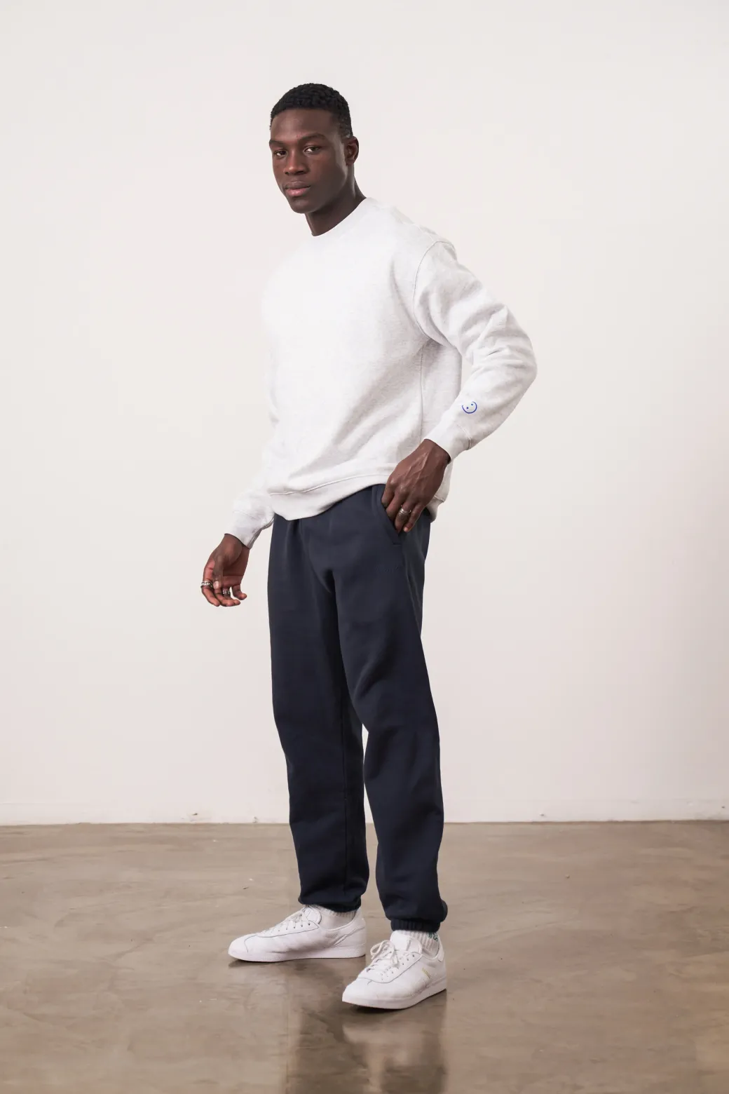 Essentials Premium Sweater - Ash