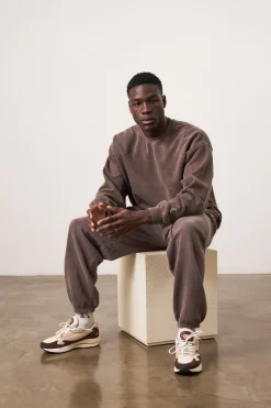 Essentials Vintage Washed Sweater - Cocoa