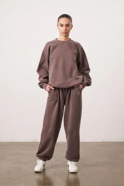 Essentials Vintage Washed Sweater & Jogger Set - Cocoa