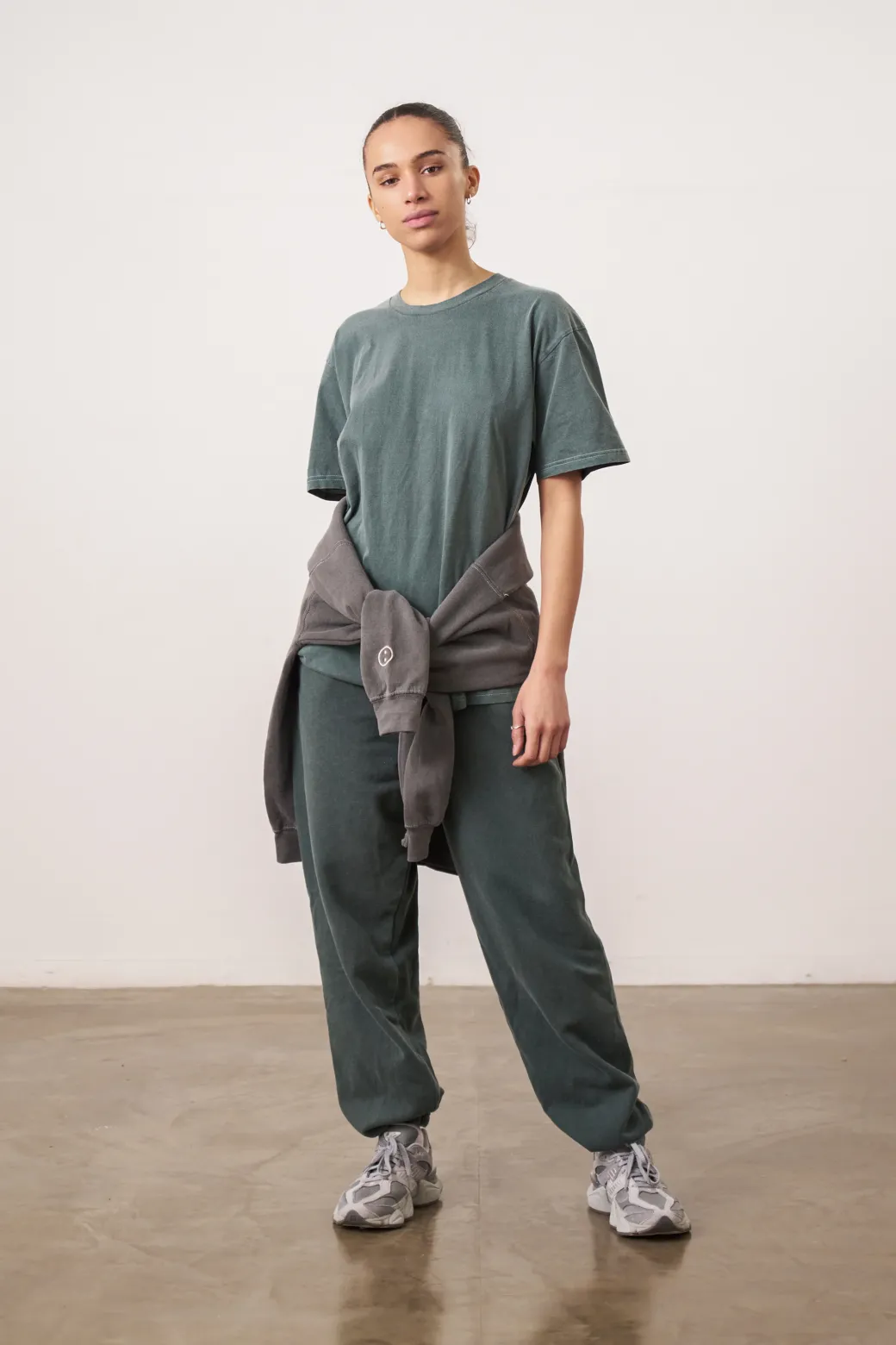 Essentials Vintage Washed Tee - Forest