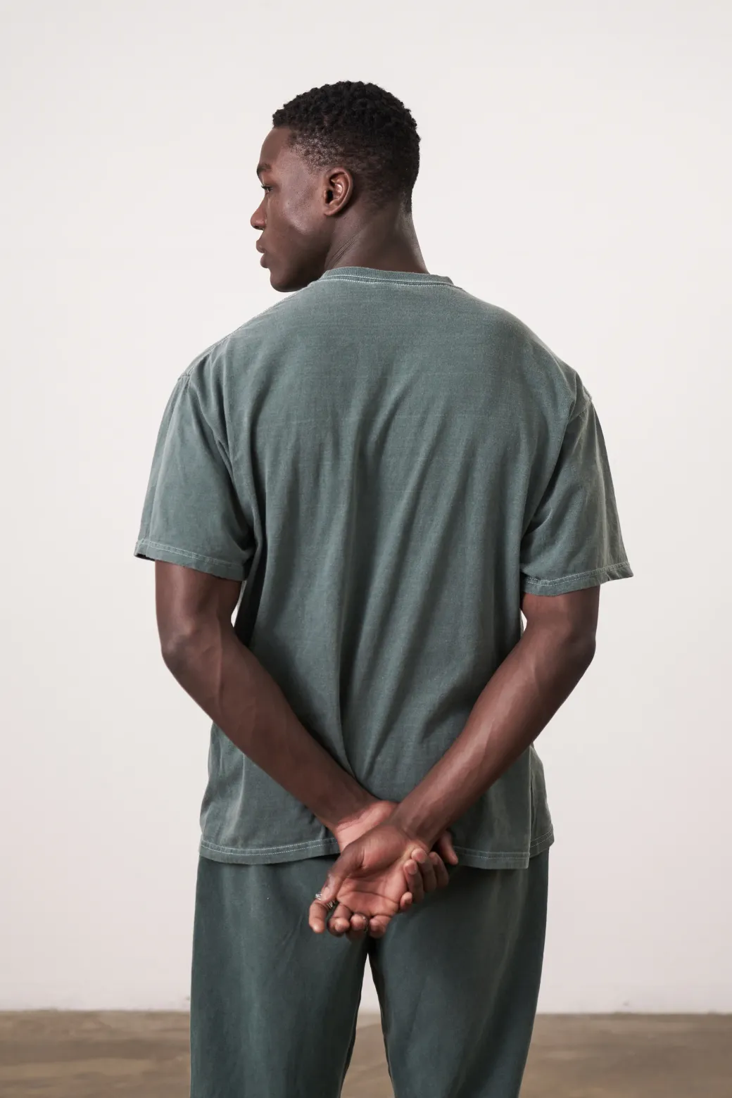 Essentials Vintage Washed Tee - Forest