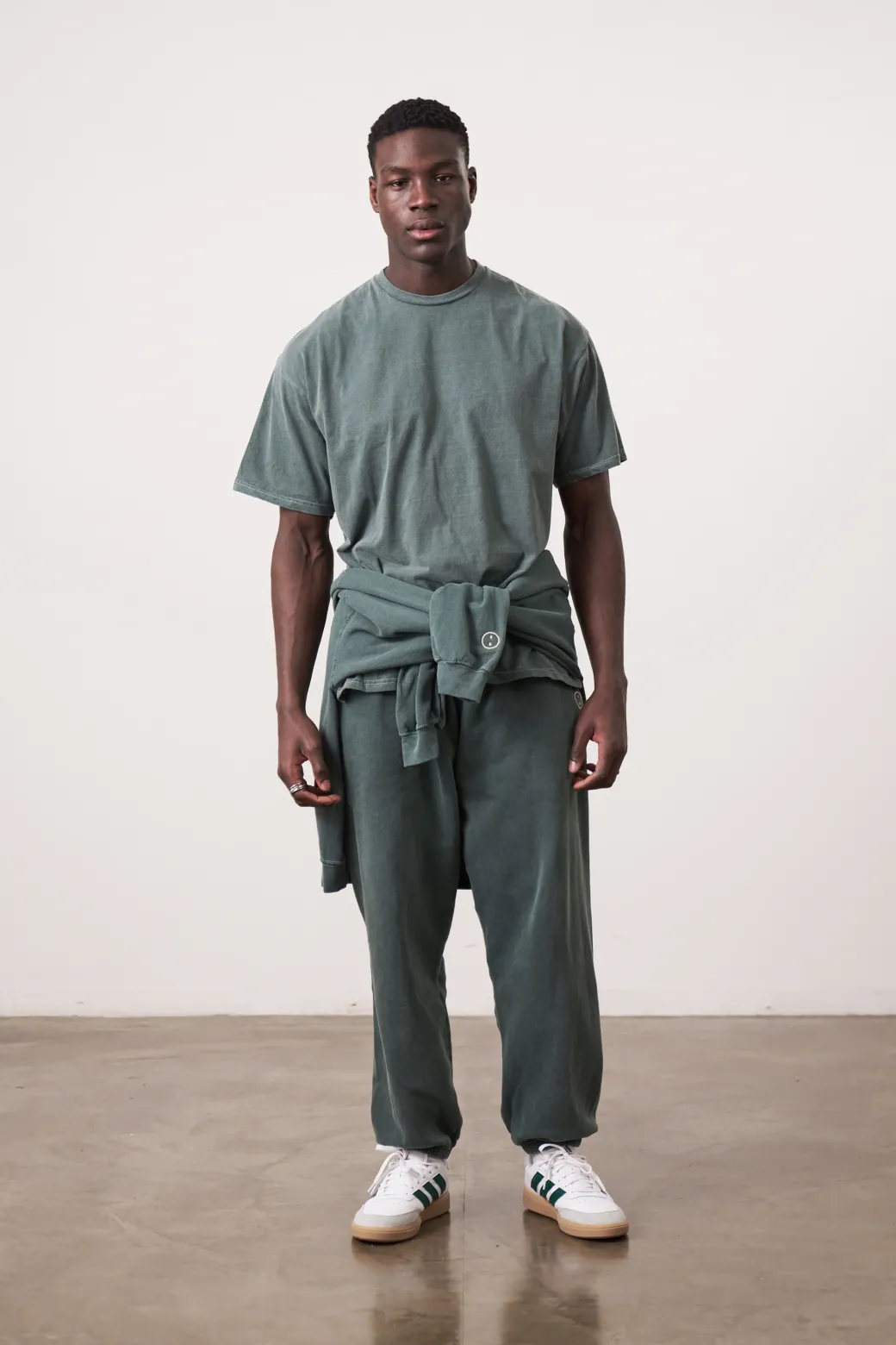Essentials Vintage Washed Tee - Forest