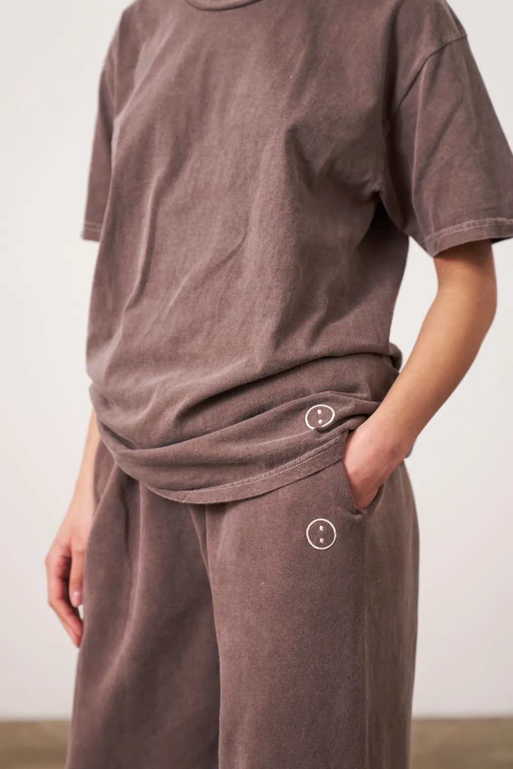 Essentials Vintage Washed Tee - Cocoa