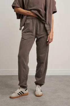 Essentials Vintage Washed Joggers - Cocoa