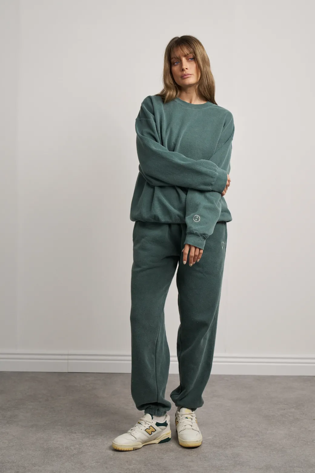 Essentials Vintage Washed Sweater - Forest