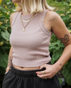 Essentials WMNS Embroidered Crop Rib Tank - Hazy Pink