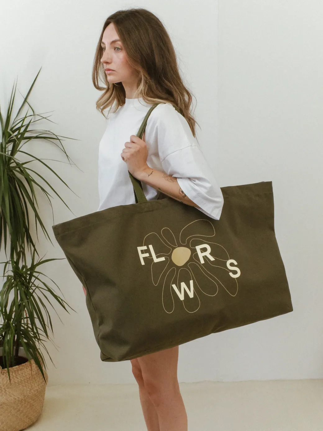 FLWRS Oversized Canvas Tote - Khaki