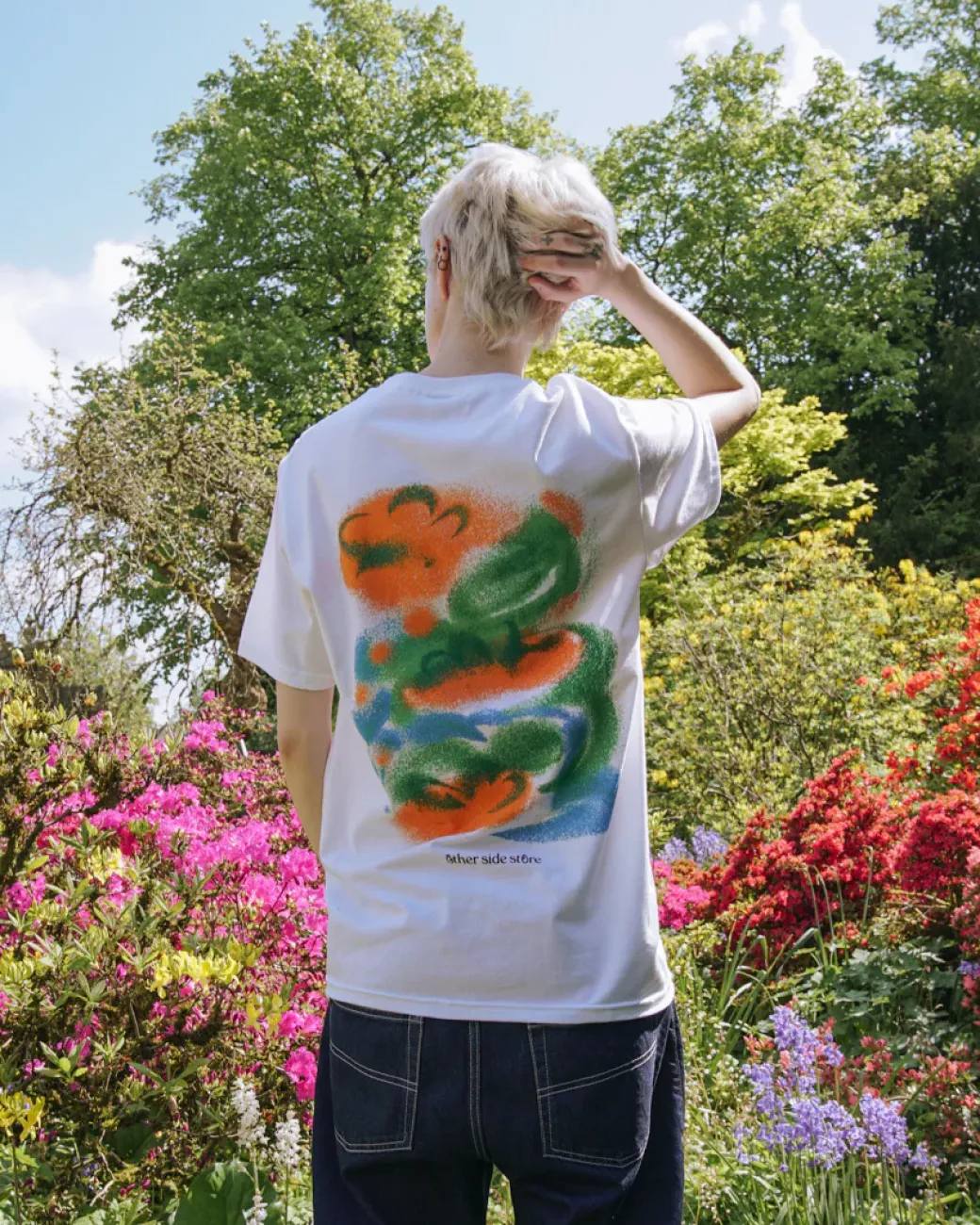 Other Side Store 'Tropical' Tee - White