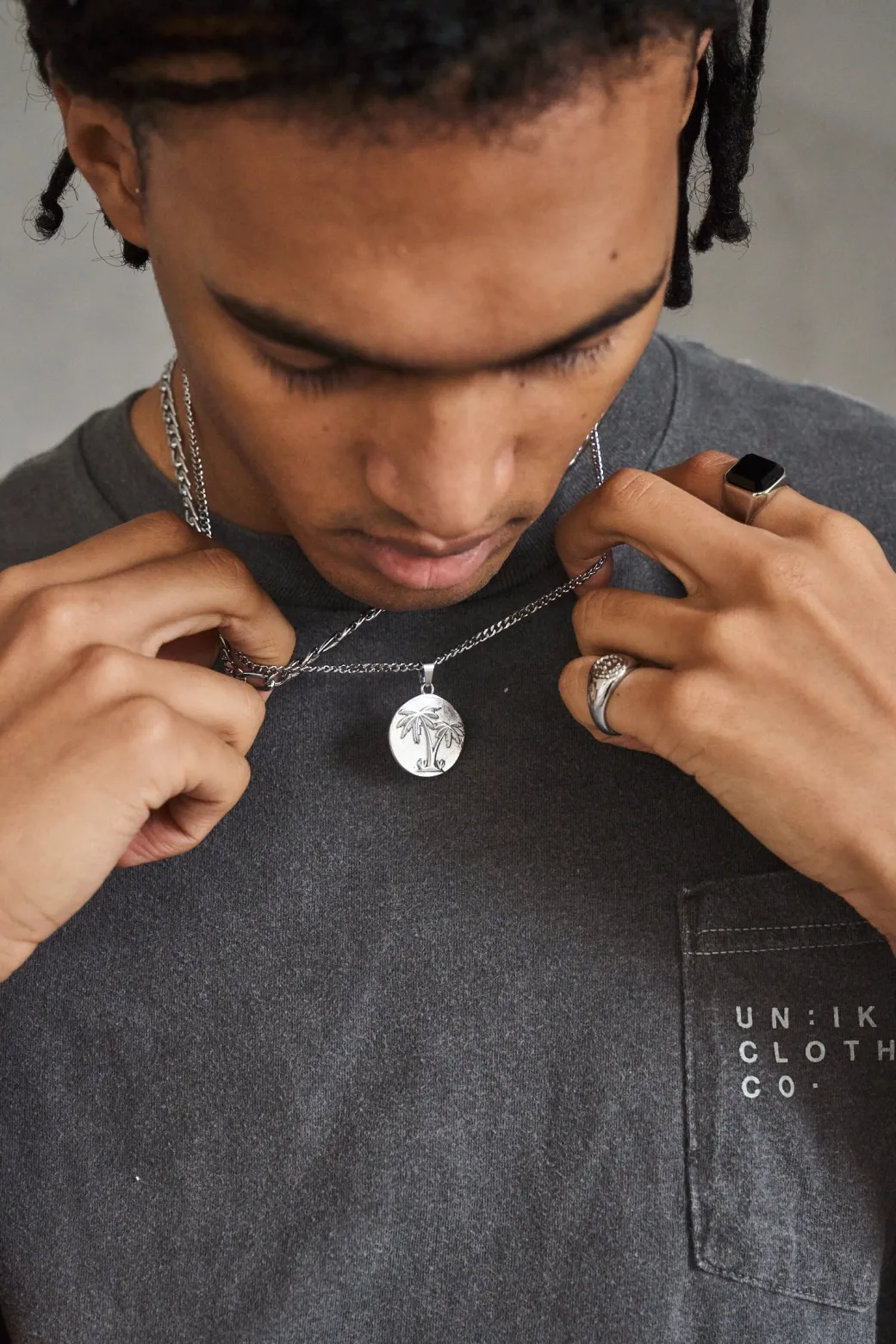 Palms Pendant Necklace - Silver / Gold