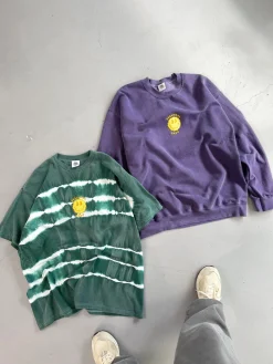 Seasonal Hero 'Trippy Smiler' Embroidered Vintage Washed Sweater - Violet