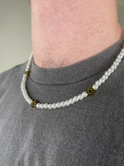 Smiley Pearl Necklace