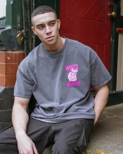 World Famous Gordos 'Call The Gang' Vintage Washed Tee - Black